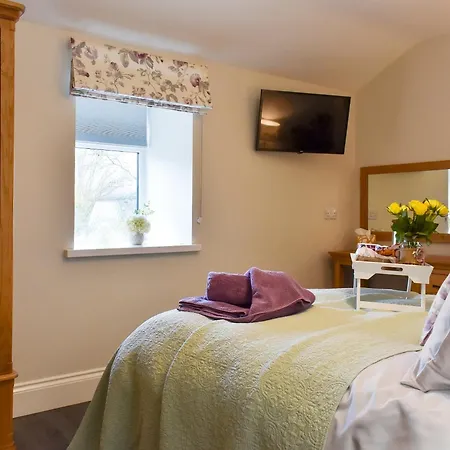 Orchard - Uk30524 * Staintondale